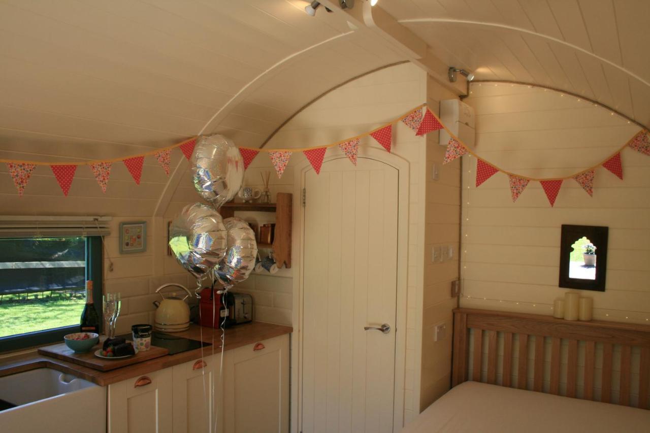 Orchard Farm Luxury Glamping And Campsite Гластонбері Екстер'єр фото